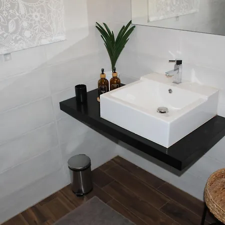 Monahouse - Elegance And Comfort On Via Etnea In The Heart Of - Sicily Appartement *