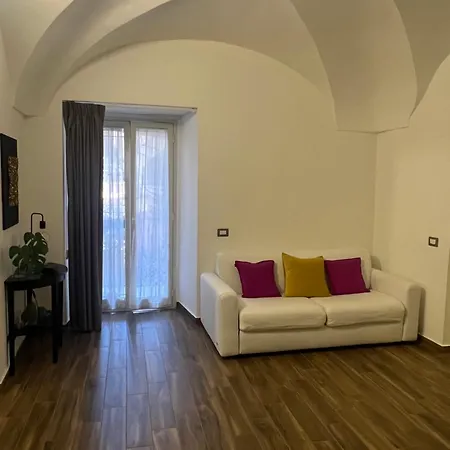 Appartement Monahouse - Elegance And Comfort On Via Etnea In The Heart Of - Sicily